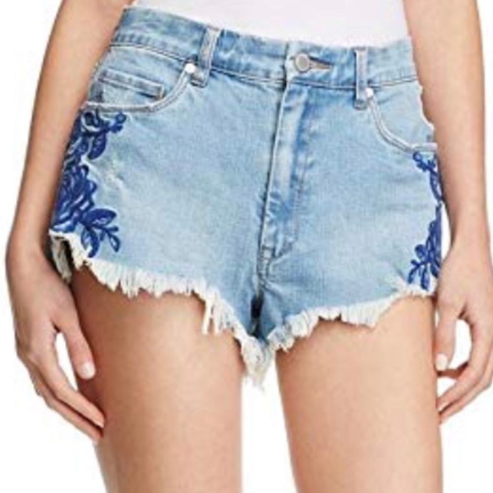 NWT BLANK NYC FLORAL EMBROIDERED DENIM SHORTS 25 ANTHROPOLOGIE